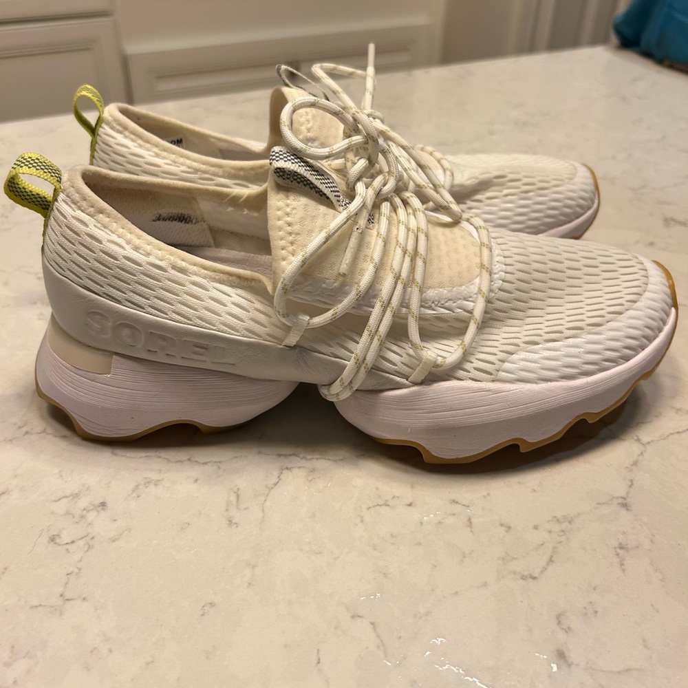 SOREL KINETIC™ Impact Lace Women's Sneaker in white, size 9